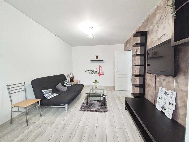 Doamna Ghica, apartament decomandat, renovat, reabilitat